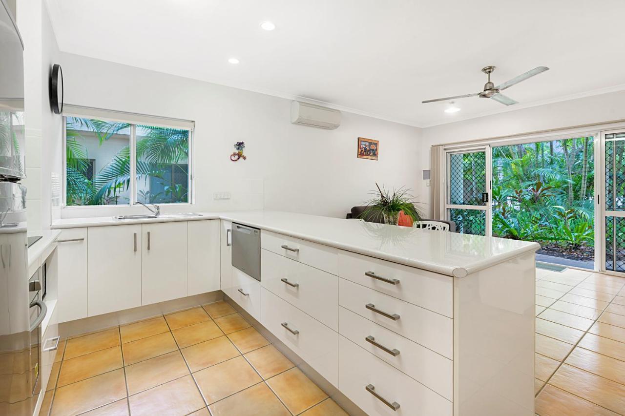 Outrigger Apartments Port Douglas Dış mekan fotoğraf